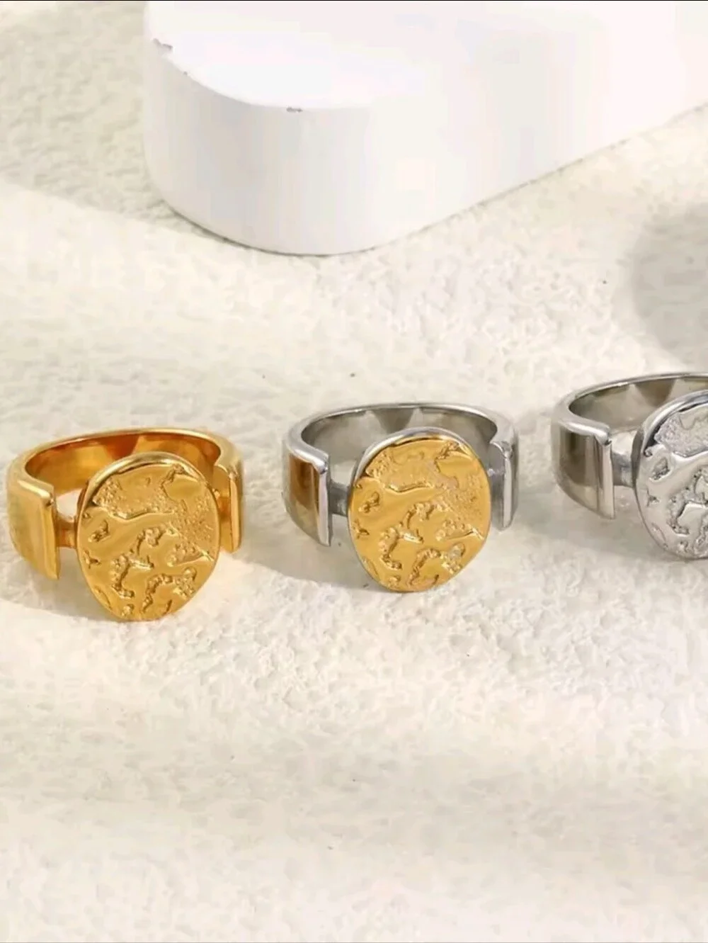 18K Gold plated Lion Crest Signet Ring